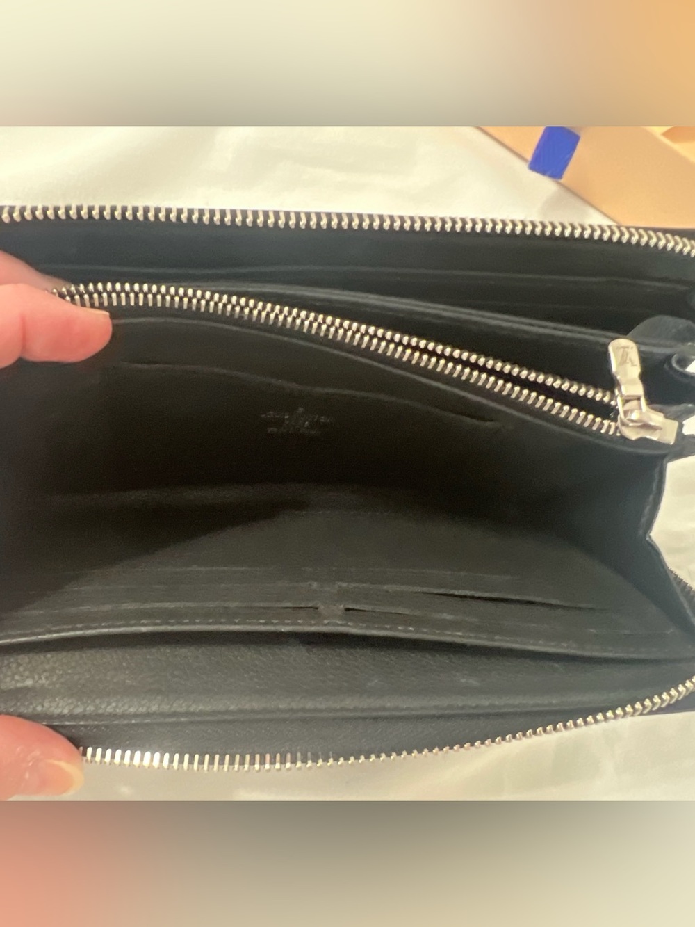 Louis Vuitton Black Leather Wallet with Silver LV Logo - Picture 3 of 11